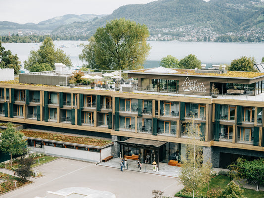 Goldene Herbststimmung am Thunersee